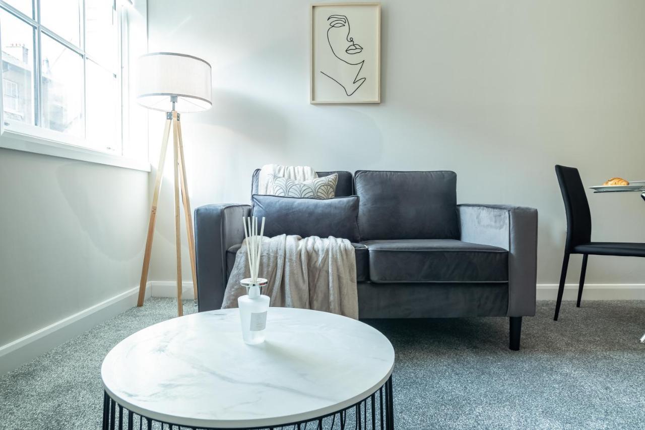 Elegant 1 Bedroom Apartments View & Parking By Opulent Sunderland (Tyne and Wear) Extérieur photo